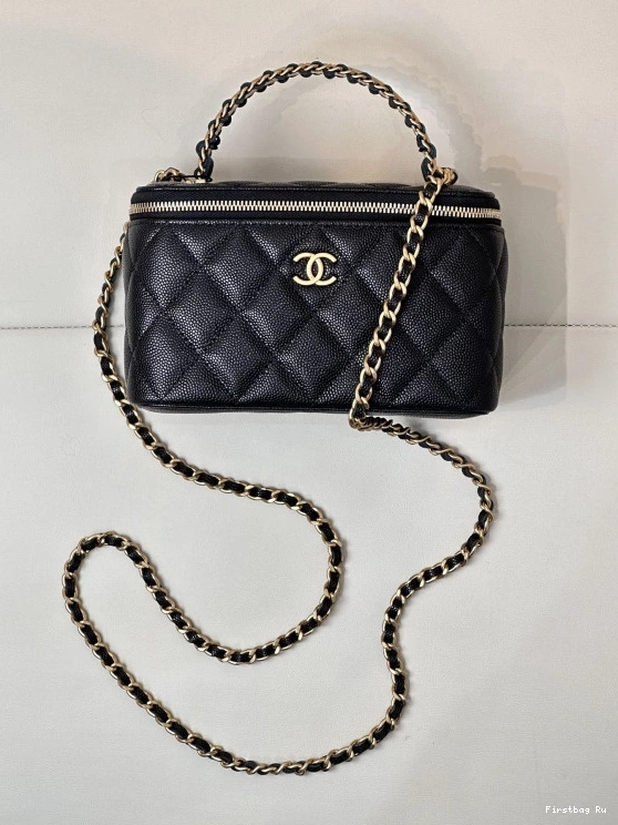 Firstbag Ru CHAIN-16x9.5x8cm WITH SMALL VANITY CHANEL CHANELASSIC 0817